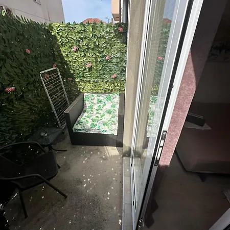 Ak Mini Studio U Centru Tivat Exterior photo
