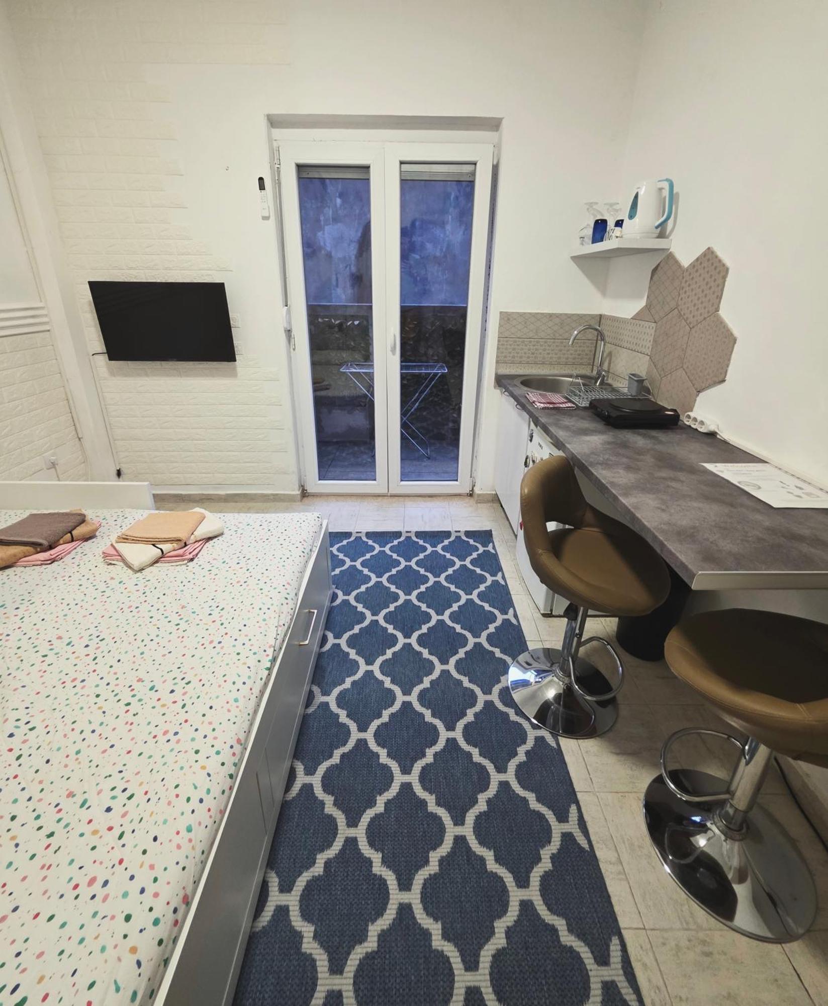 Apartment Ak Mini U Centru *